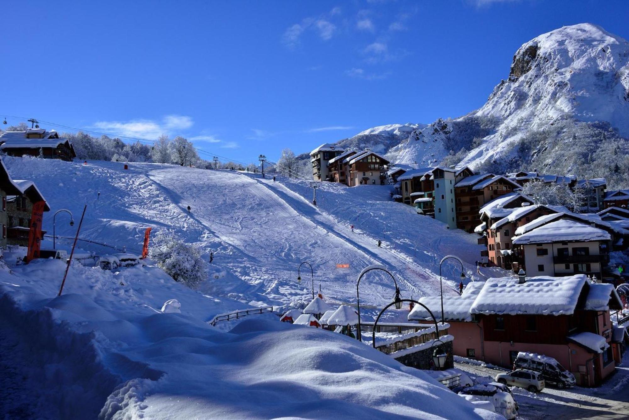 サン・マルタン・ド・ベルヴィル Chalet Cosy Pour 13 Saunaヴィラ エクステリア 写真